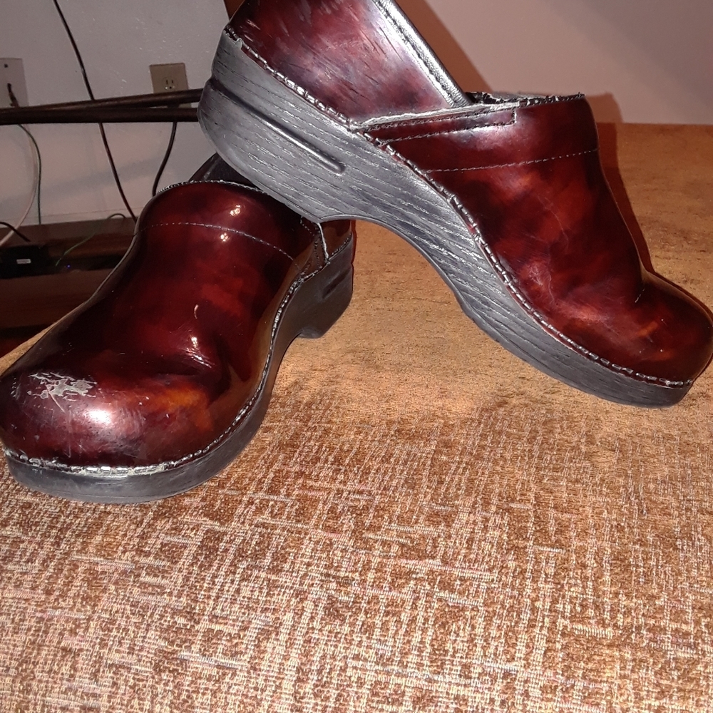 DANSKO women nursing shoes!